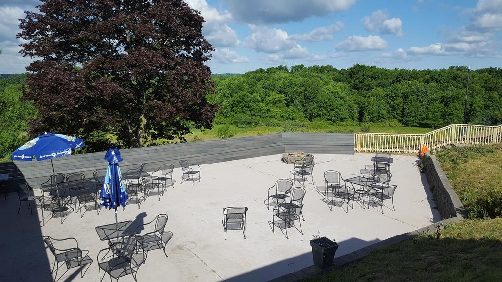 Finger Lakes Hotel Farmington Extérieur photo