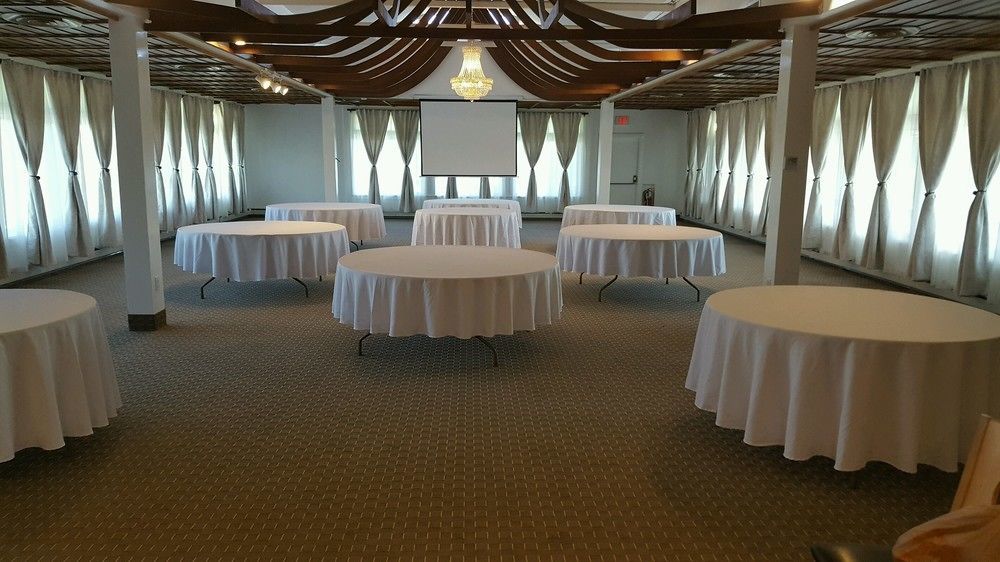 Finger Lakes Hotel Farmington Extérieur photo